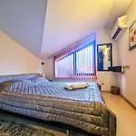Glazne River View - 2bdr & 2bthr Flat With A View By Flat Mаnager *