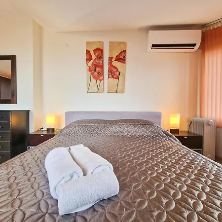 شقة Glazne River View - 2bdr & 2bthr Flat With A View By Flat Mаnager