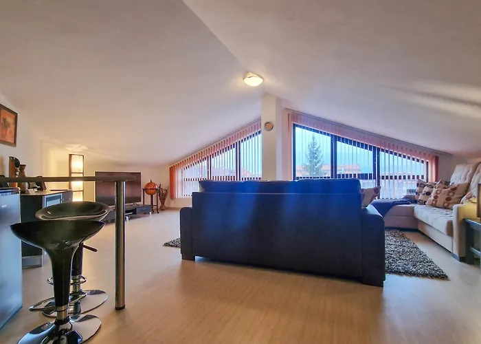 Glazne River View - 2bdr & 2bthr Flat With A View By Flat Mаnager شقة